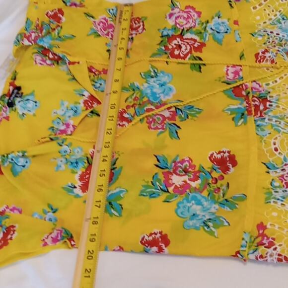 Relatively Women's Yellow Floral Summer Cape Sleeve. SIZE Small Bright Colorful - Picture 6 of 8